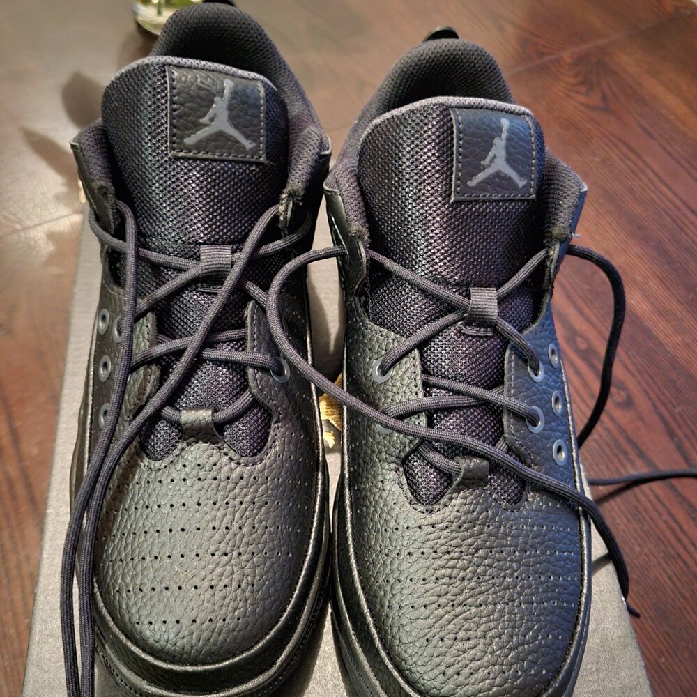 Nike Air Jordan  Sneakers Big kid  (Black)